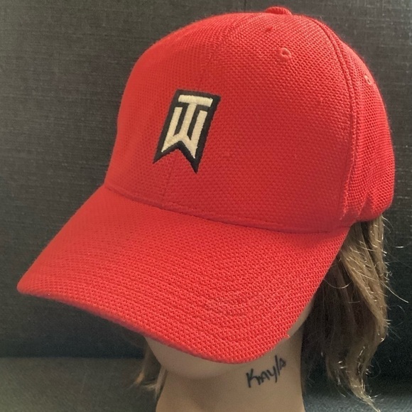 NIKE Golf Tiger Woods TW Red Flex Fit Hat Sz L/XL Summer Sewn Baseball Cap EUC! - Picture 1 of 7